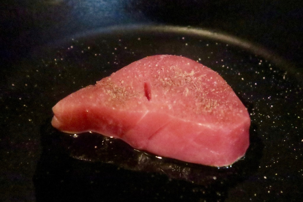 3. raw_tuna_steak