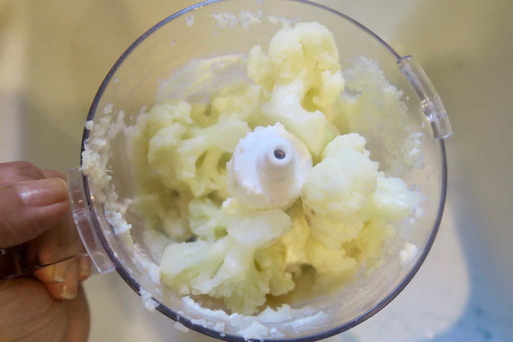 5. cauliflower_inside_food_processor