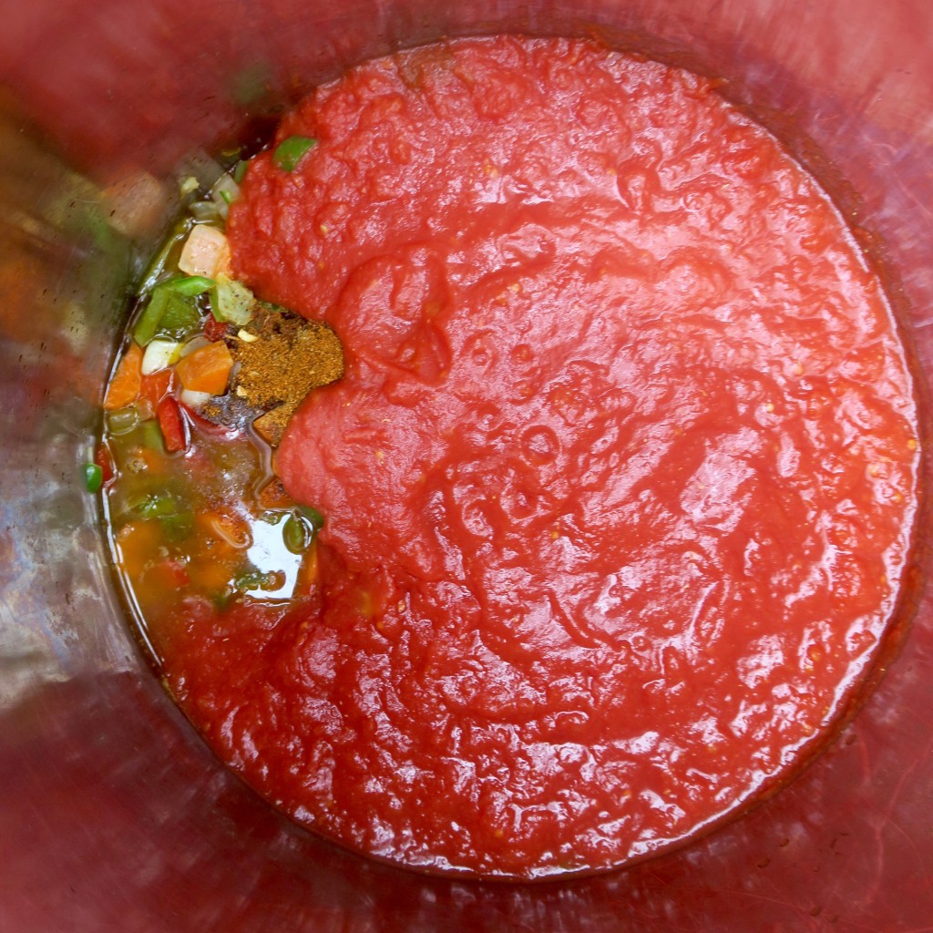 8. tomato_cans_chili