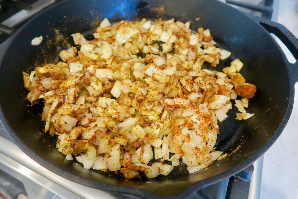 6. sauteed_onions_spices_chicken_tikka_masala