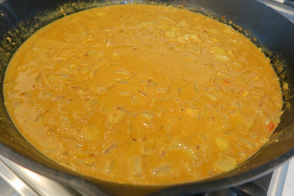 8. coconut_milk_chicken_tikka_masala_thickened_sauce