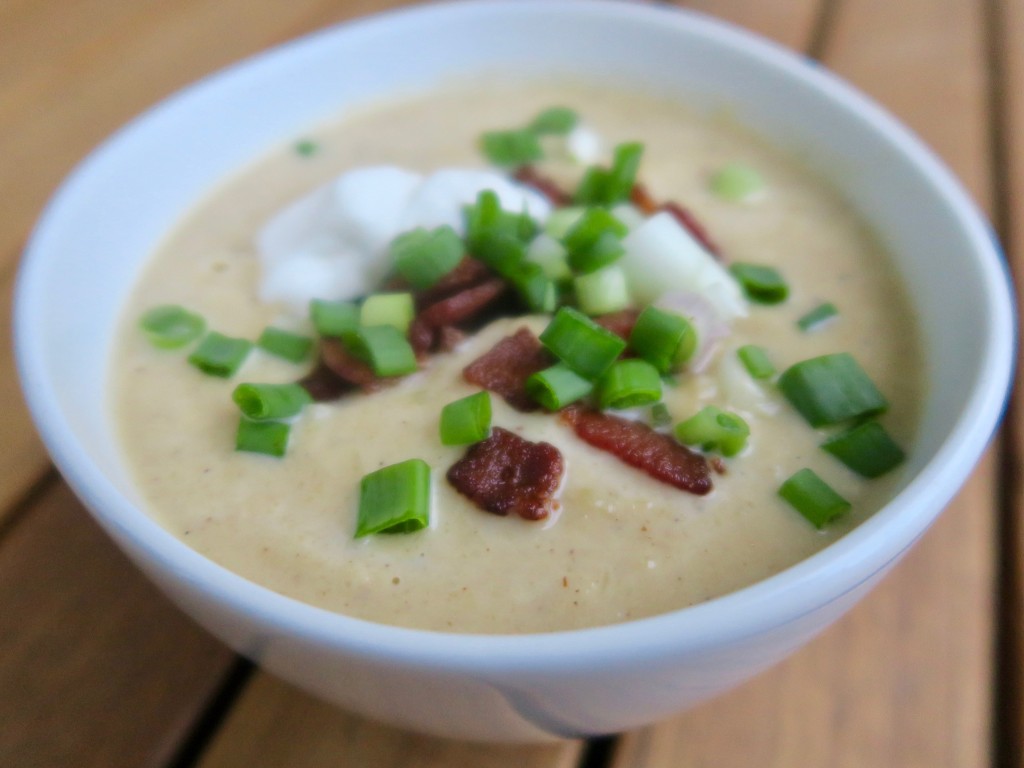 7. cauliflower_soup_bacon_sour_cream_creme_fraiche